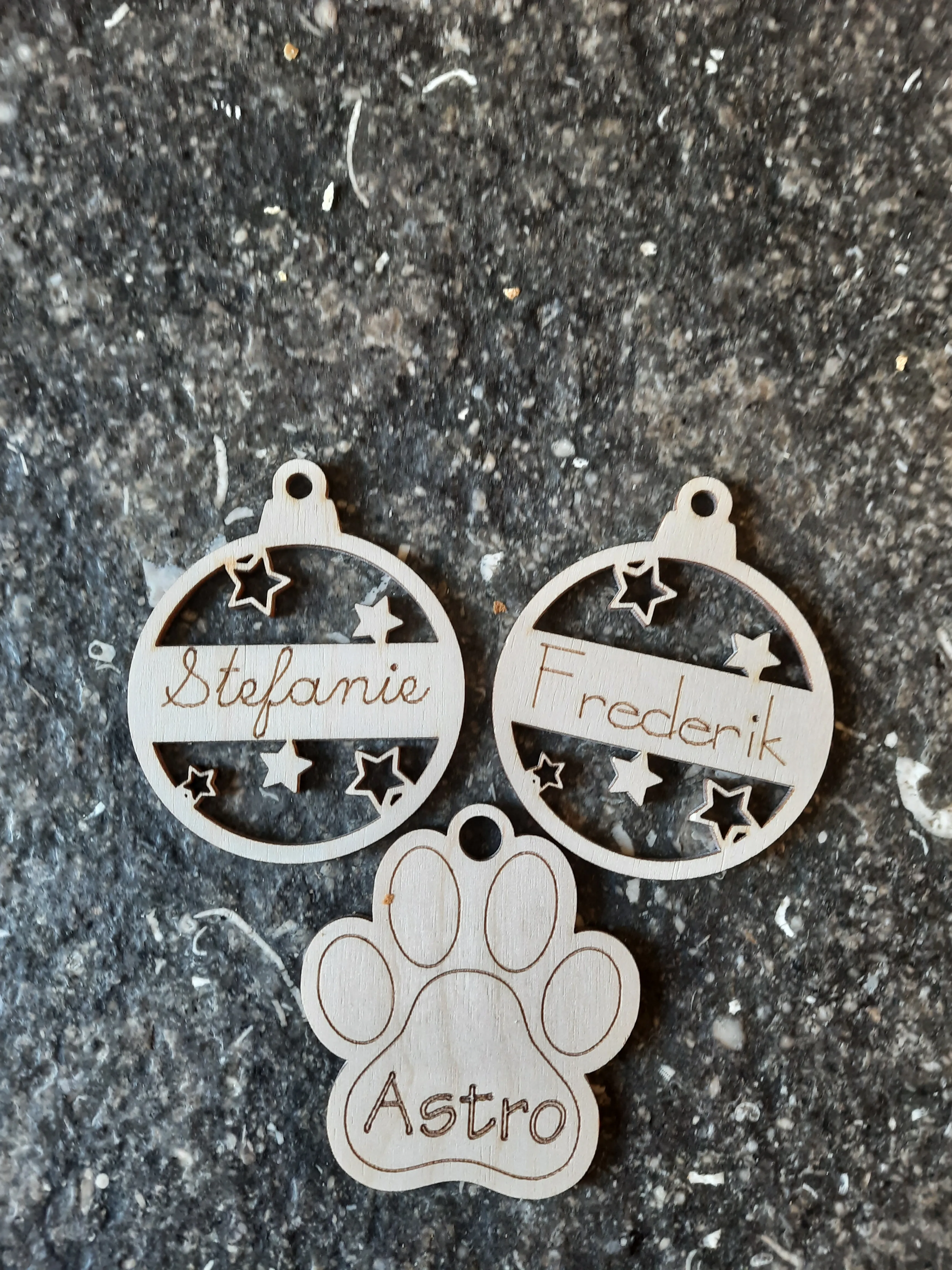 houten kerstballen uit multiplex van 3mm